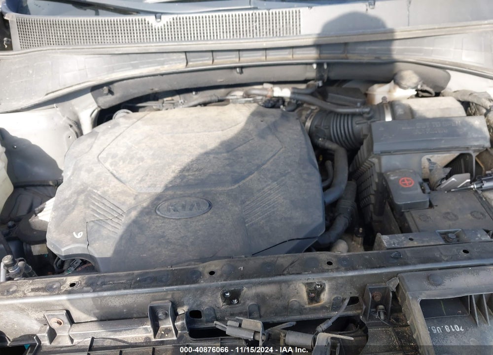2019 KIA SORENTO 3.3L LX VIN: 5XYPGDA59KG528452