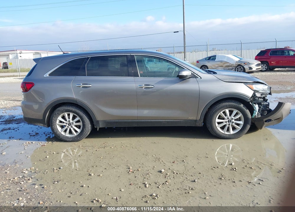 2019 KIA SORENTO 3.3L LX VIN: 5XYPGDA59KG528452