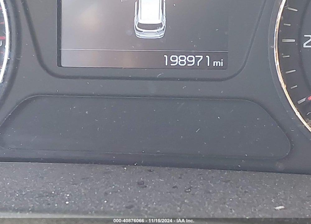 2019 KIA SORENTO 3.3L LX VIN: 5XYPGDA59KG528452