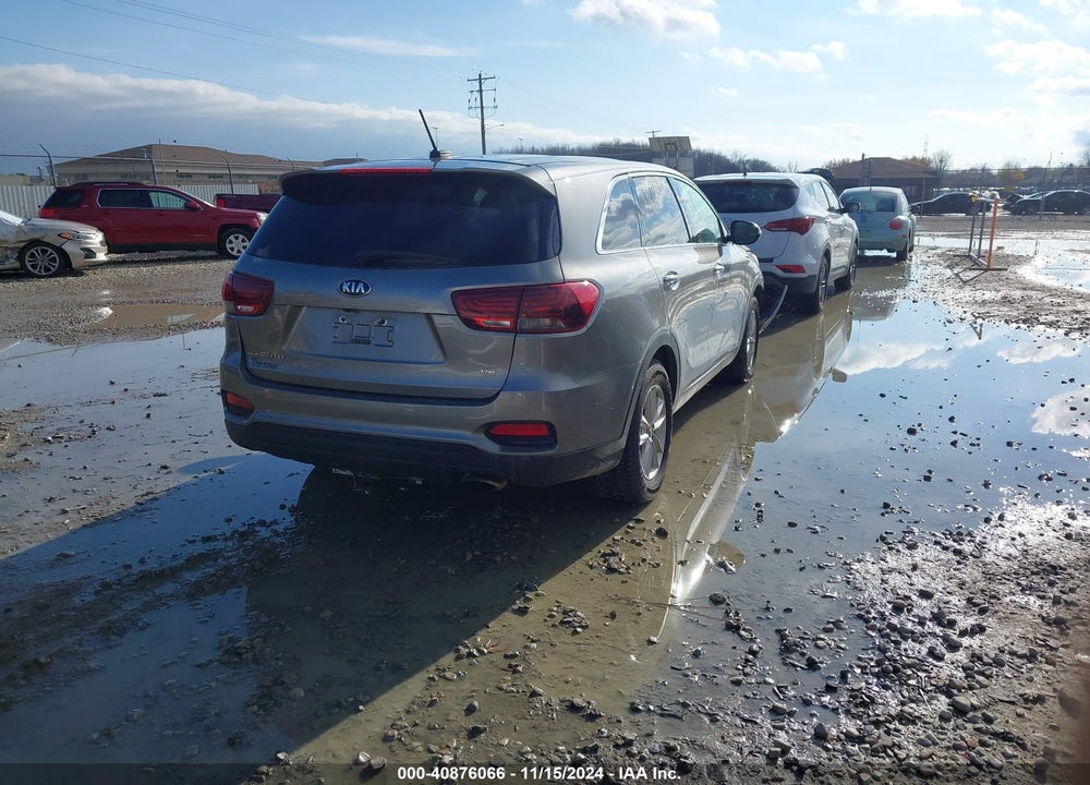 2019 KIA SORENTO 3.3L LX VIN: 5XYPGDA59KG528452