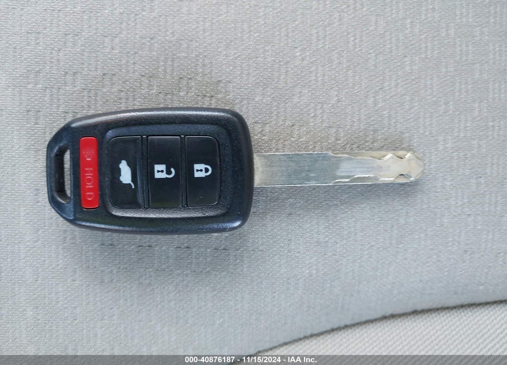 2015 HONDA CR-V VIN: 2HKRM3H38FH500818