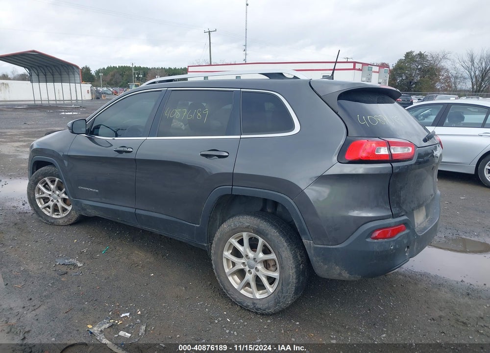 2017 JEEP CHEROKEE LATITUDE FWD VIN: 1C4PJLCB1HW559530