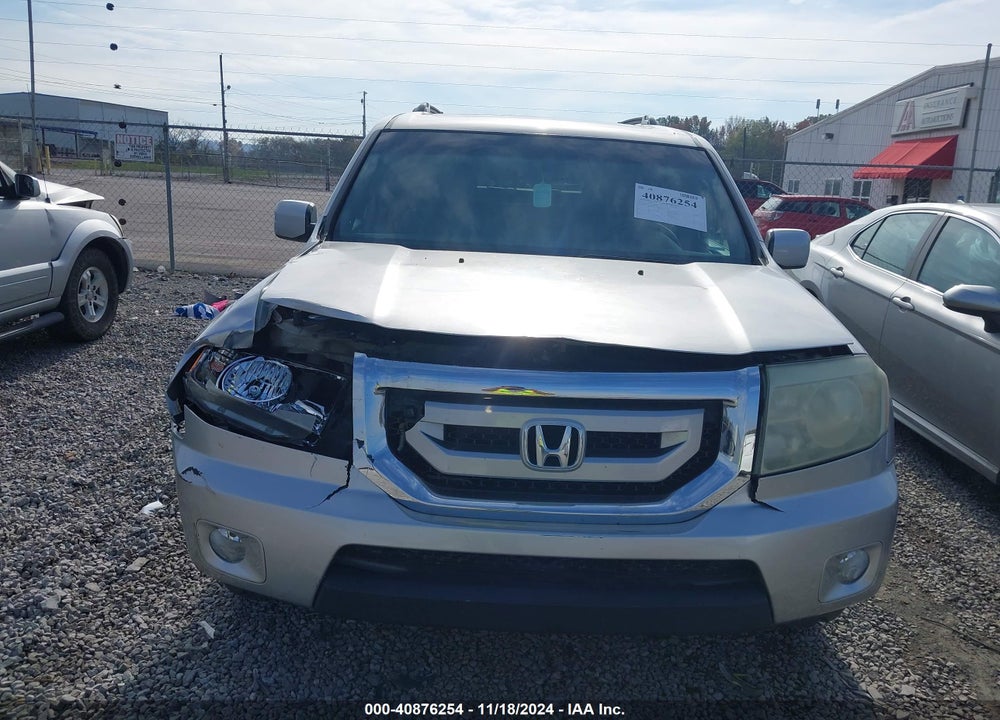 2011 HONDA PILOT EX-L VIN: 5FNYF3H51BB023133