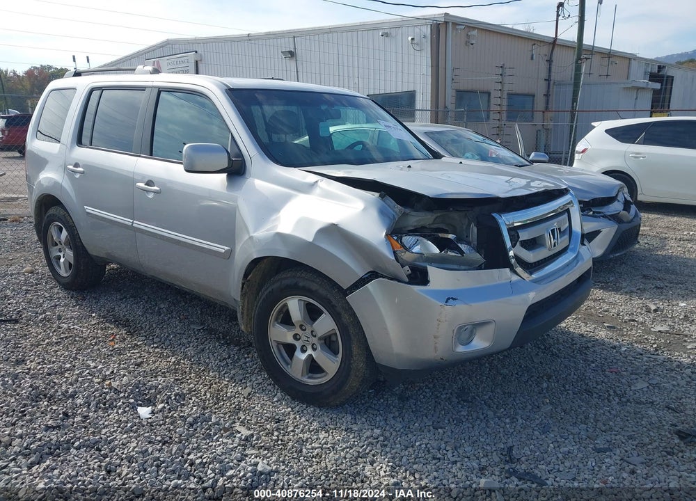 2011 HONDA PILOT EX-L VIN: 5FNYF3H51BB023133