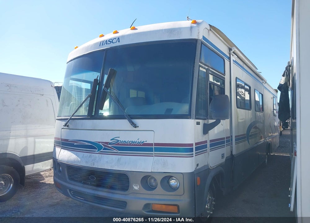 2000 FORD F550 SUPER DUTY STRIPPED CHASS VIN: 1FCNF53S1Y0A09235