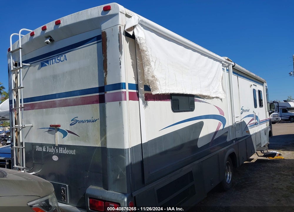 2000 FORD F550 SUPER DUTY STRIPPED CHASS VIN: 1FCNF53S1Y0A09235