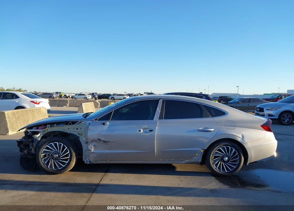 2023 HYUNDAI SONATA HYBRID SEL VIN: KMHL34JJ2PA062552
