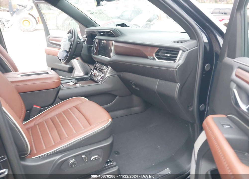 2024 GMC YUKON XL 4WD DENALI ULTIMATE VIN: 1GKS2KKL7RR282513