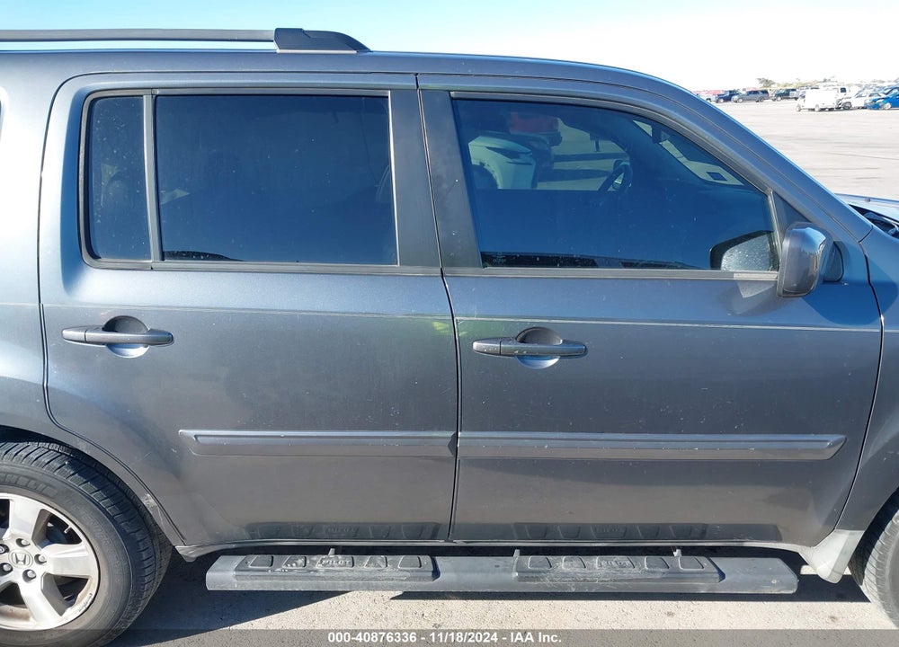 2010 HONDA PILOT EX-L VIN: 5FNYF3H5XAB013635
