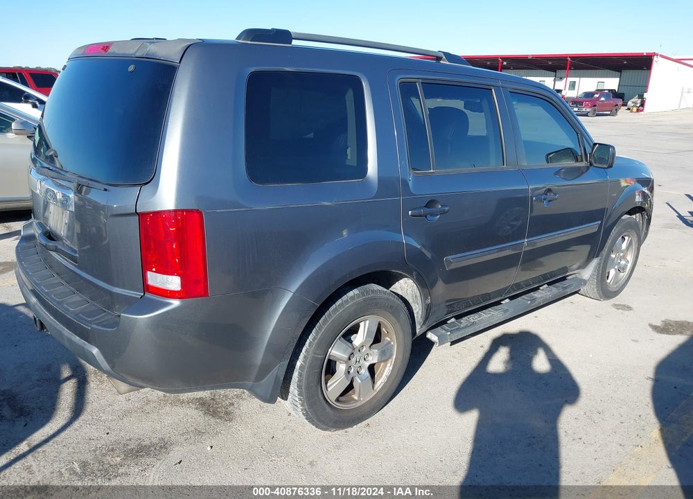 2010 HONDA PILOT EX-L VIN: 5FNYF3H5XAB013635