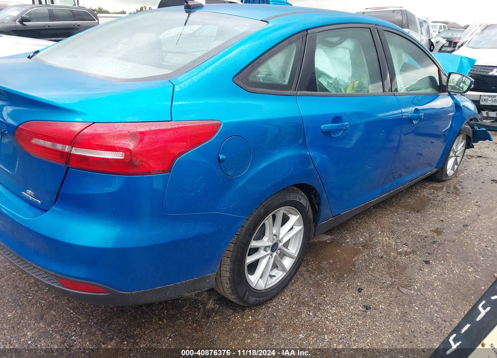 2015 FORD FOCUS SE VIN: 1FADP3F25FL203731