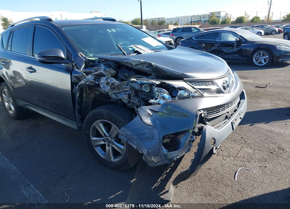 2015 TOYOTA RAV4 XLE VIN: 2T3WFREV4FW160467
