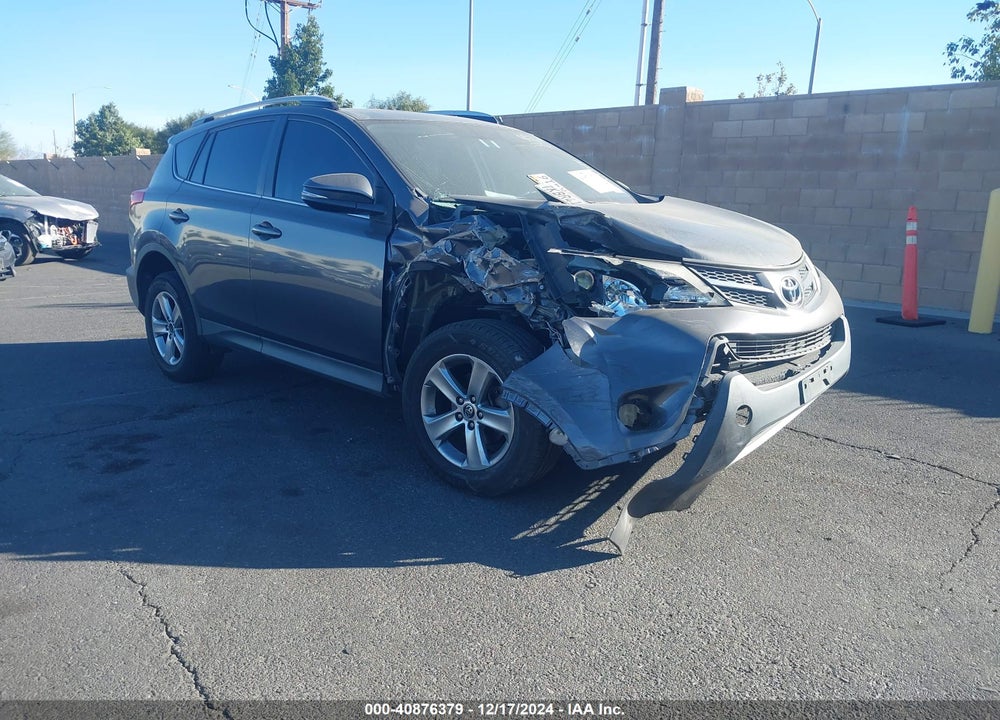 2015 TOYOTA RAV4 XLE VIN: 2T3WFREV4FW160467