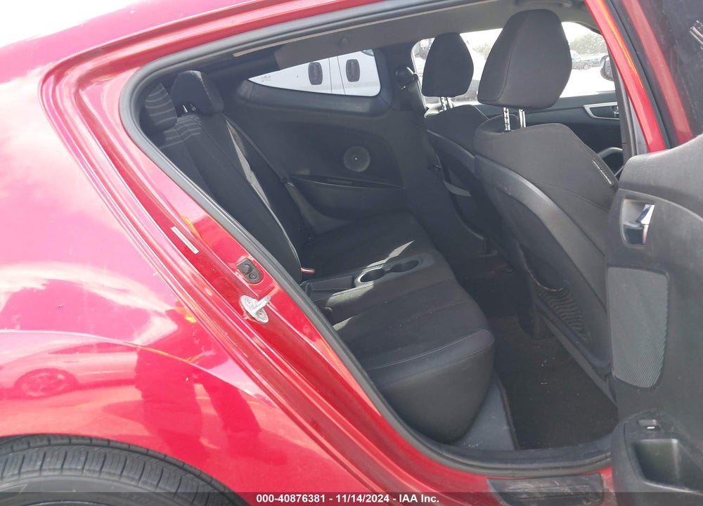 2015 HYUNDAI VELOSTER VIN: KMHTC6ADXFU224592