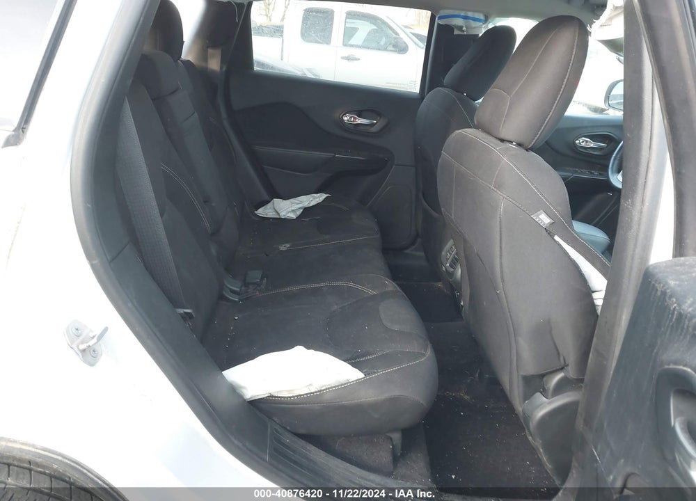 2016 JEEP CHEROKEE LATITUDE VIN: 1C4PJMCB1GW187496