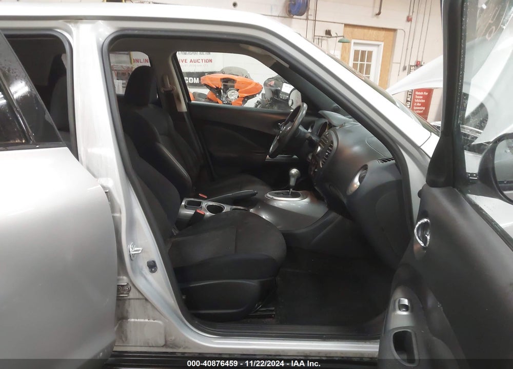2014 NISSAN JUKE S VIN: JN8AF5MV3ET481121