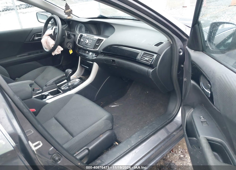2017 HONDA ACCORD LX VIN: 1HGCR2F37HA166586