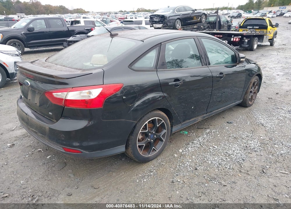 2014 FORD FOCUS SE VIN: 1FADP3F23EL352931
