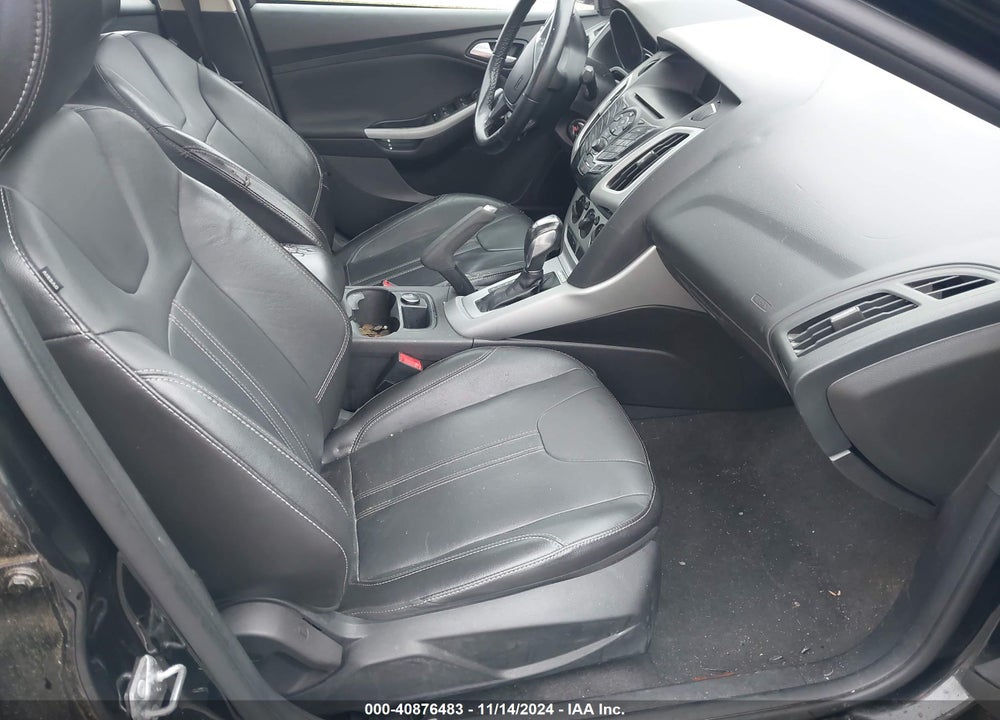 2014 FORD FOCUS SE VIN: 1FADP3F23EL352931