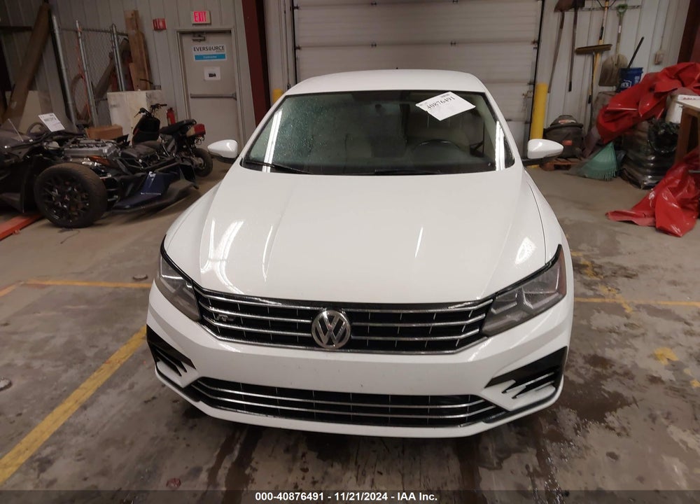 2017 VOLKSWAGEN PASSAT VIN: 1VWDT7A34HC068478