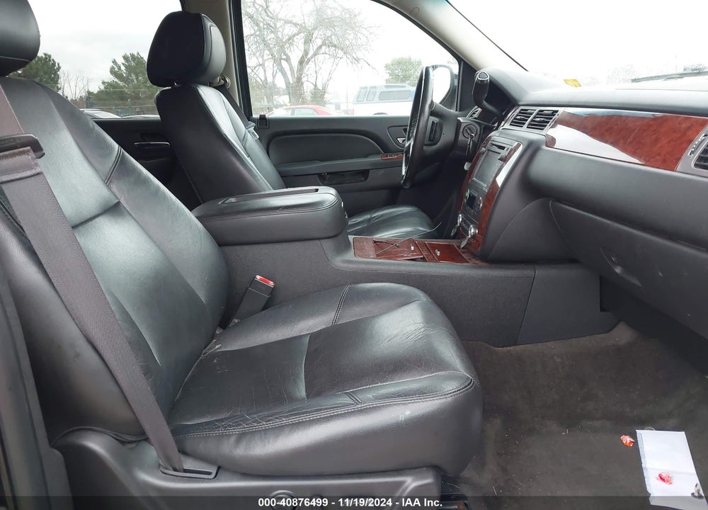 2013 CHEVROLET SUBURBAN 1500 LTZ VIN: 1GNSKKE72DR123456