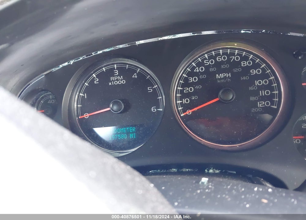 2010 CHEVROLET TAHOE LS VIN: 1GNUKAE07AR290574