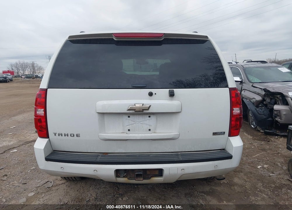 2008 CHEVROLET TAHOE LT VIN: 1GNFK13098J160218