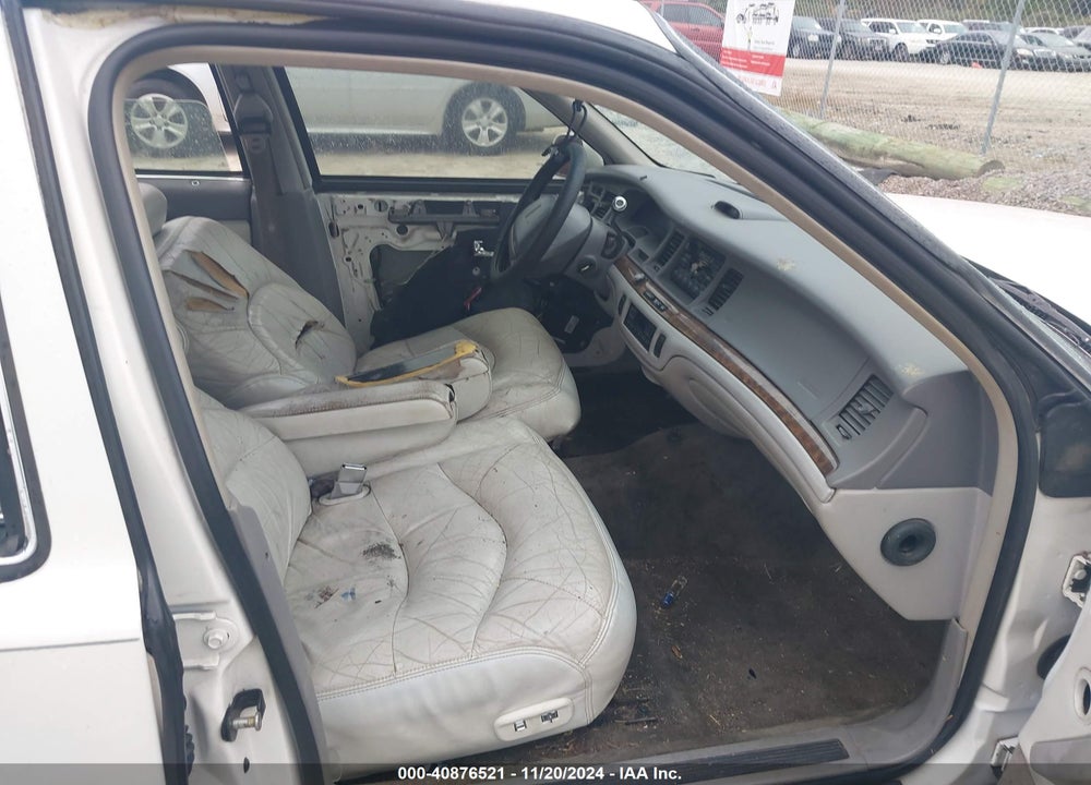 1997 LINCOLN TOWN CAR SIGNATURE VIN: 1LNLM82W3VY757139