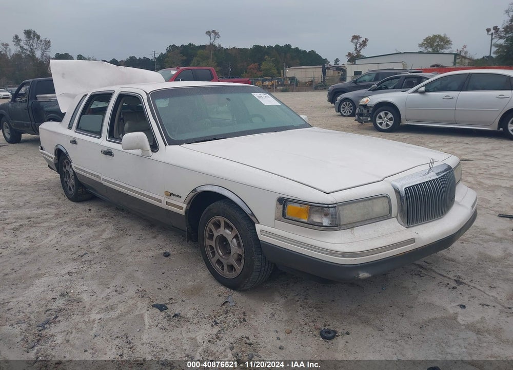 1997 LINCOLN TOWN CAR SIGNATURE VIN: 1LNLM82W3VY757139