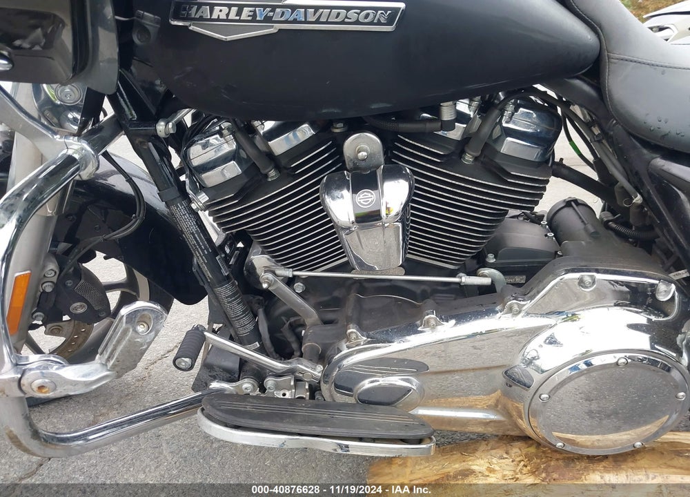 2023 HARLEY-DAVIDSON FLTRX VIN: 1HD1KHC14PB679995