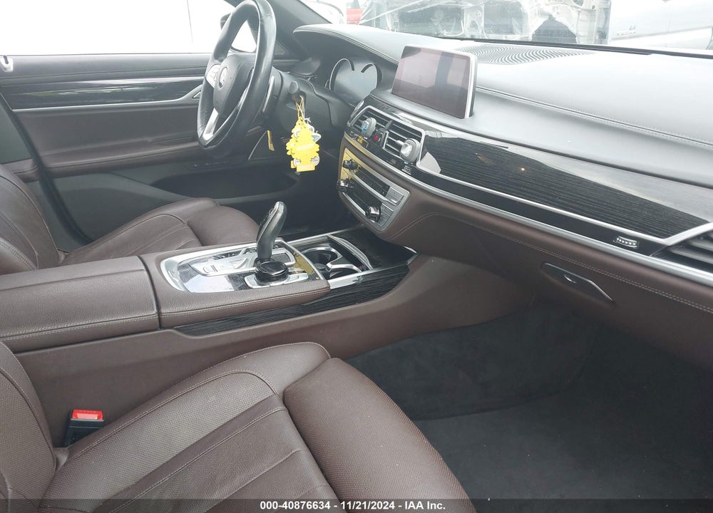 2019 BMW 740I XDRIVE VIN: WBA7E4C54KGV70282