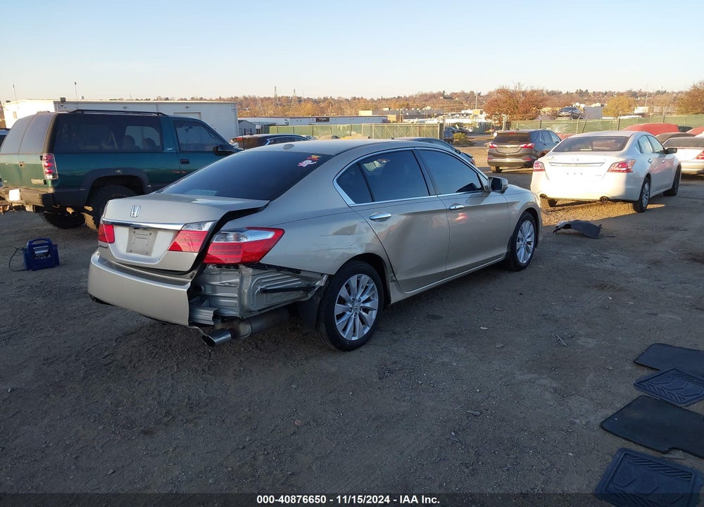 2013 HONDA ACCORD EX-L VIN: 1HGCR2F85DA261590
