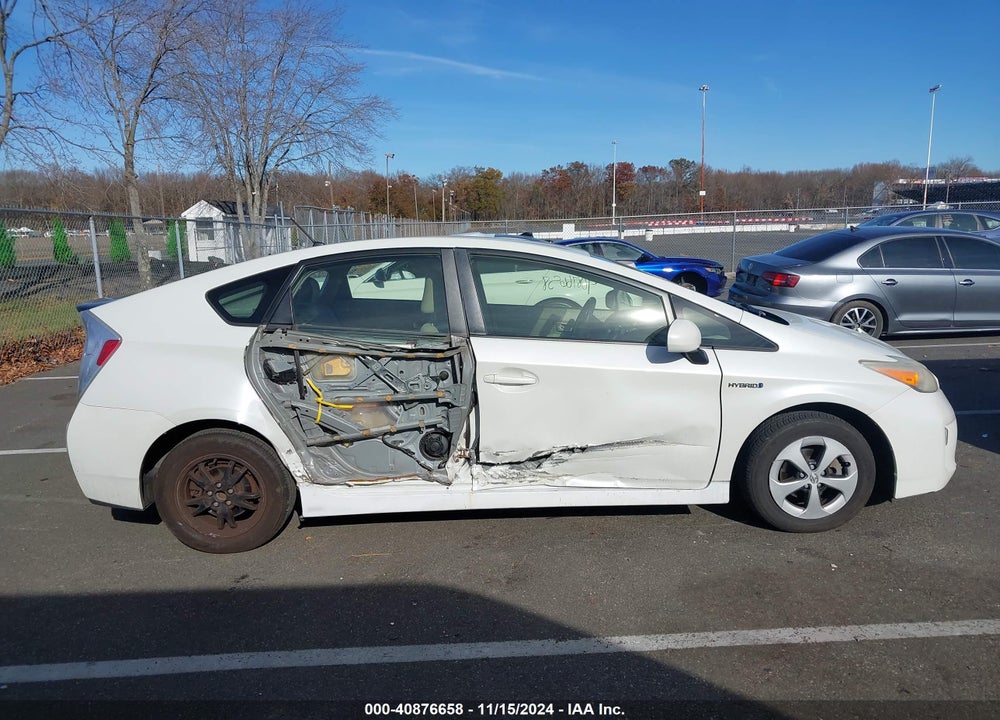 2013 TOYOTA PRIUS TWO VIN: JTDKN3DUXD1634263