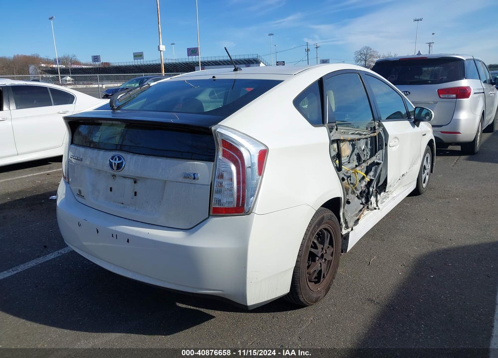2013 TOYOTA PRIUS TWO VIN: JTDKN3DUXD1634263