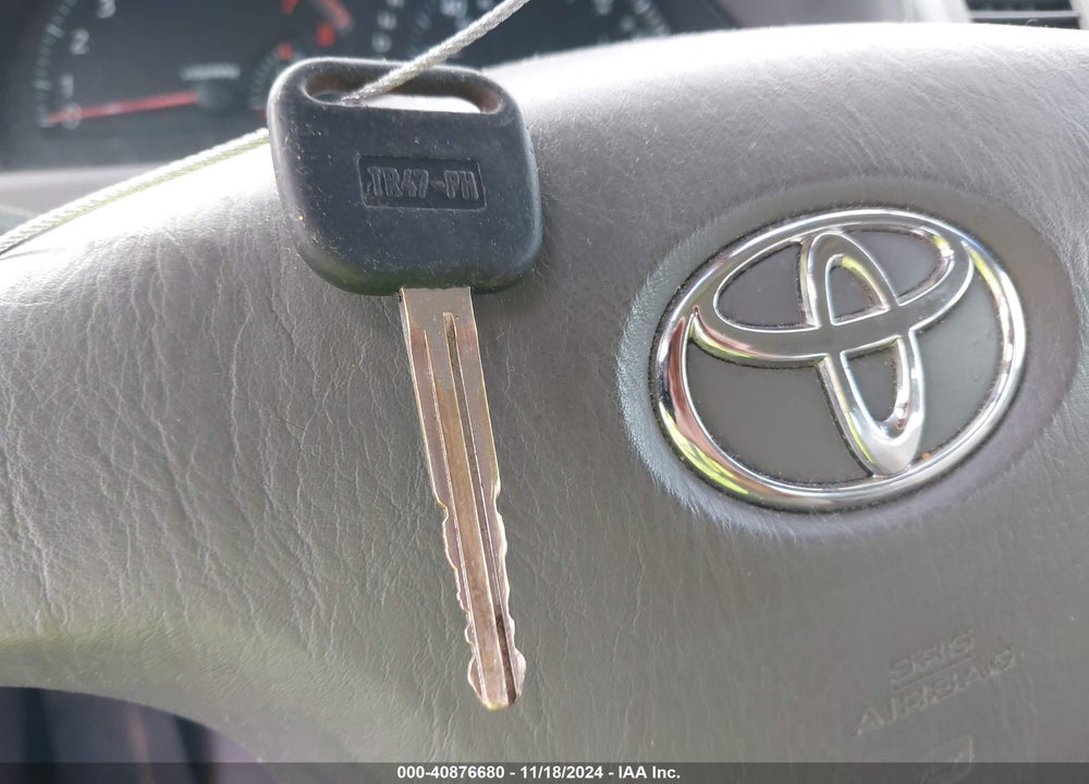 2004 TOYOTA CAMRY LE VIN: 4T1BE32K64U896616