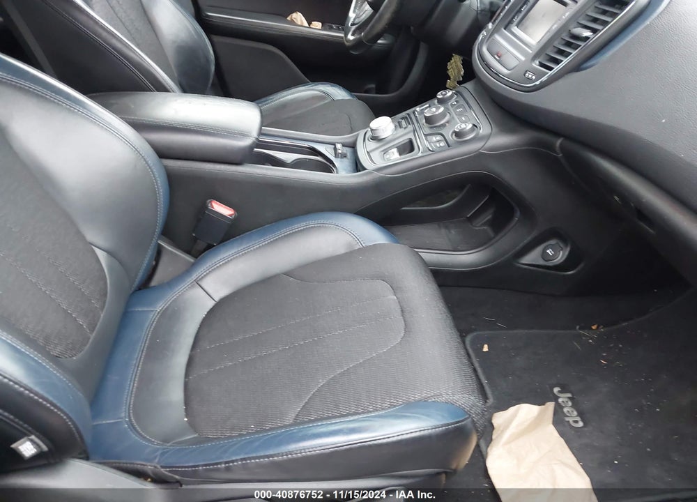 2015 CHRYSLER 200 S VIN: 1C3CCCBBXFN558412