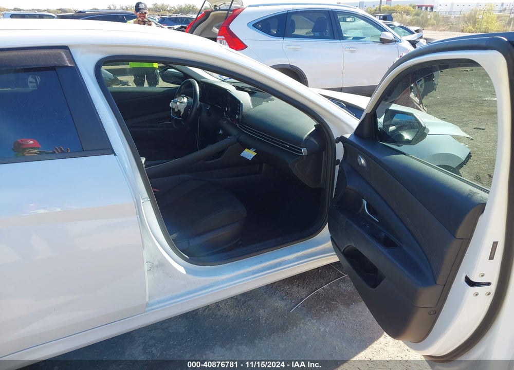 2022 HYUNDAI ELANTRA SEL VIN: 5NPLS4AG6NH062202