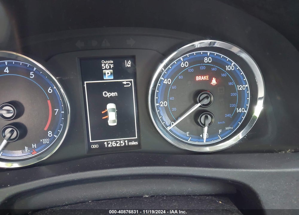 2017 TOYOTA COROLLA SE VIN: 2T1BURHE1HC842736