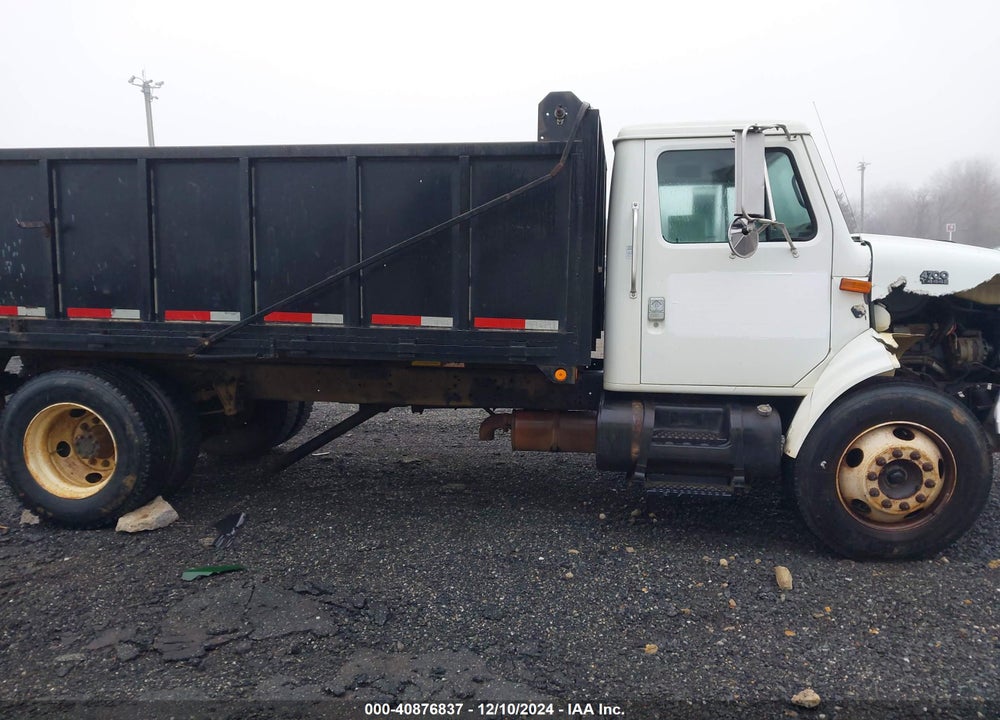 2000 INTERNATIONAL 4000 4700 VIN: 1HTSCABM7YH278514