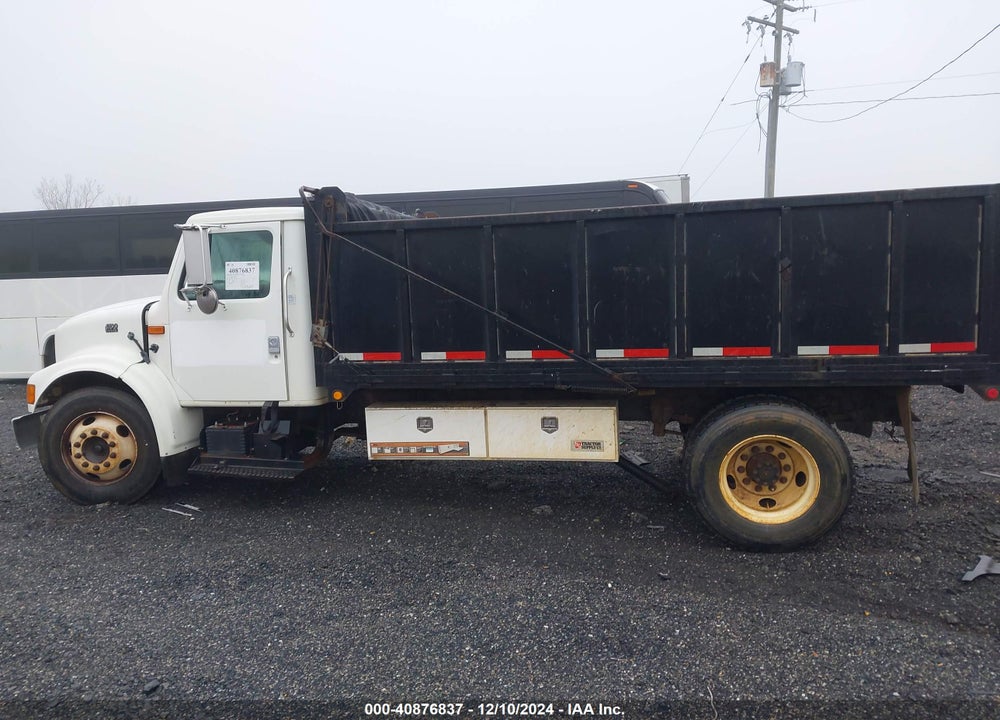 2000 INTERNATIONAL 4000 4700 VIN: 1HTSCABM7YH278514