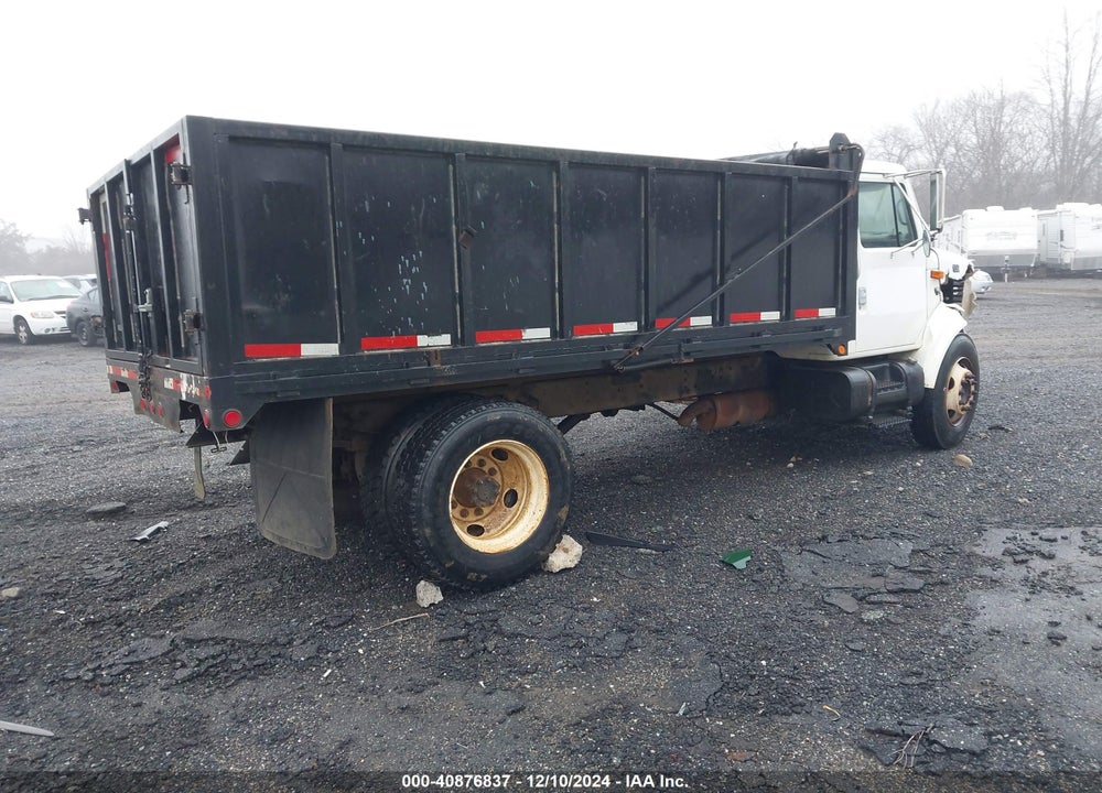 2000 INTERNATIONAL 4000 4700 VIN: 1HTSCABM7YH278514