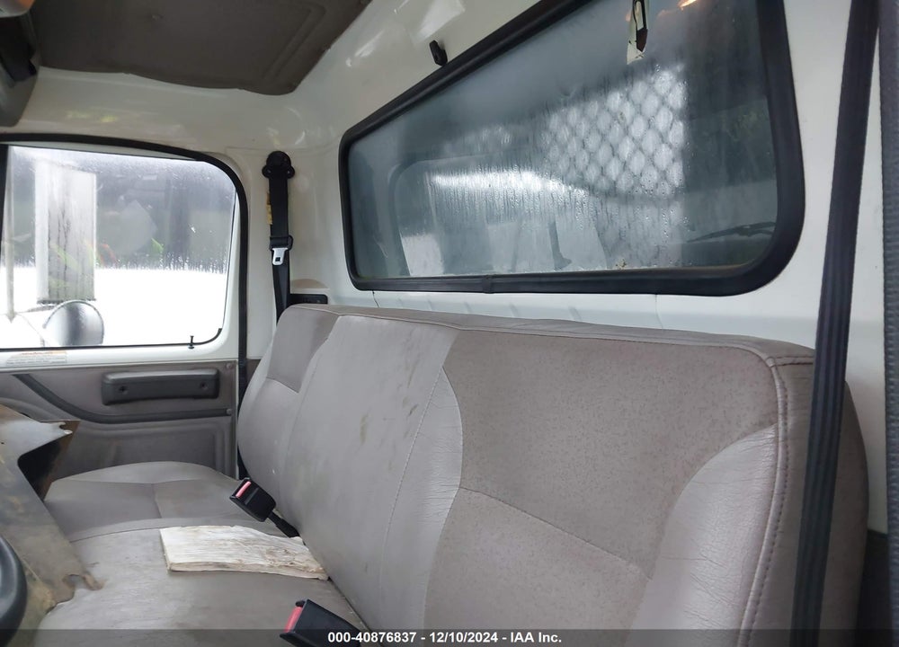 2000 INTERNATIONAL 4000 4700 VIN: 1HTSCABM7YH278514