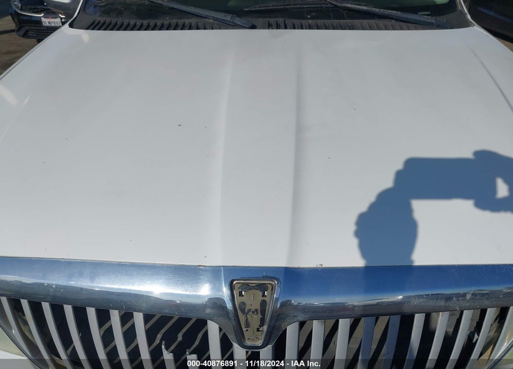 2006 LINCOLN NAVIGATOR LUXURY/ULTIMATE VIN: 5LMFU27516LJ29666