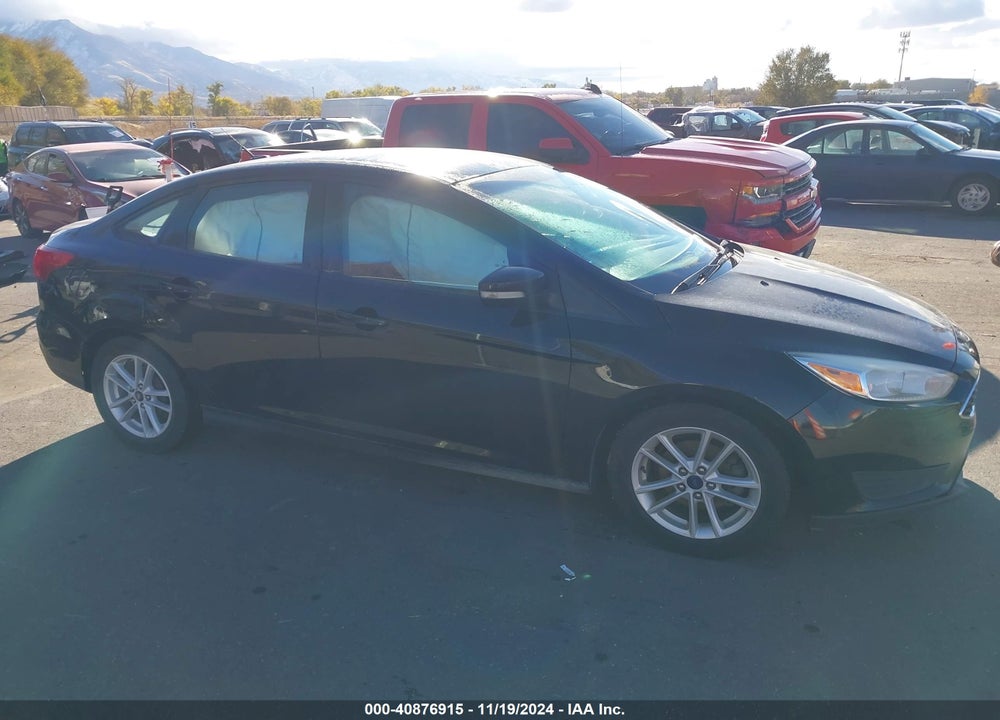 2017 FORD FOCUS SE VIN: 1FADP3F29HL223869