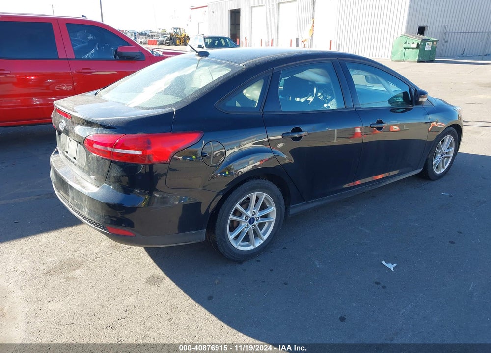 2017 FORD FOCUS SE VIN: 1FADP3F29HL223869