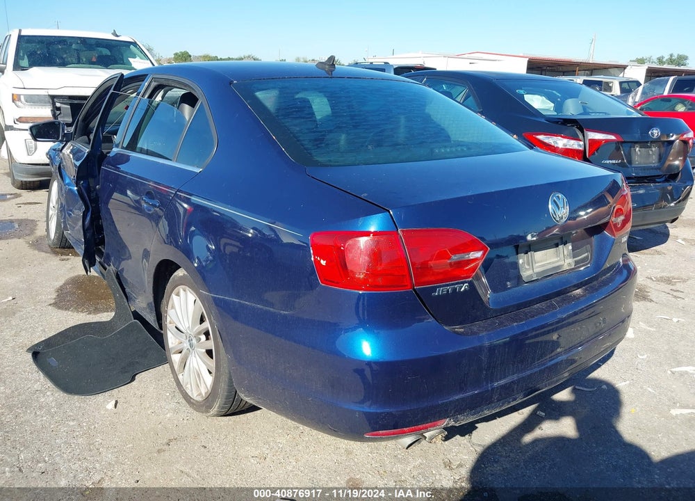 2014 VOLKSWAGEN JETTA 2.0L TDI VIN: 3VWLL7AJ9EM444791
