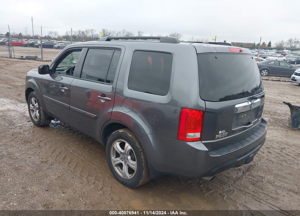 2014 HONDA PILOT EX-L VIN: 5FNYF4H55EB056436
