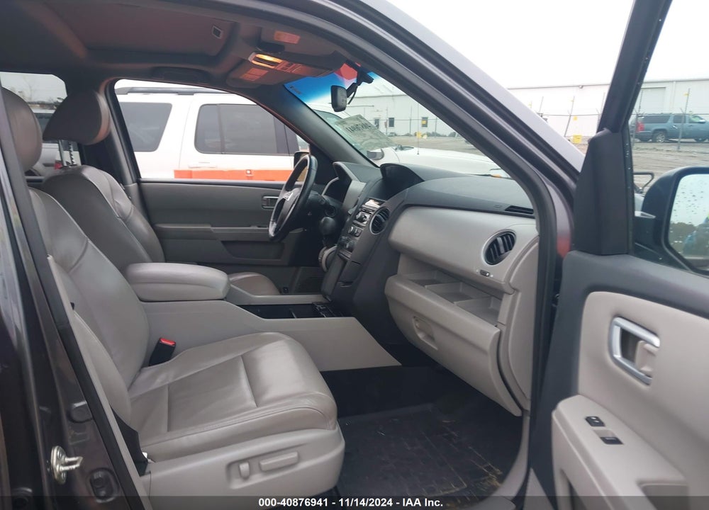 2014 HONDA PILOT EX-L VIN: 5FNYF4H55EB056436