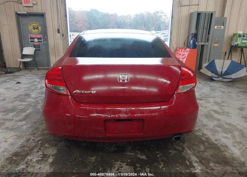 2012 HONDA ACCORD 2.4 EX VIN: 1HGCS1B73CA020668