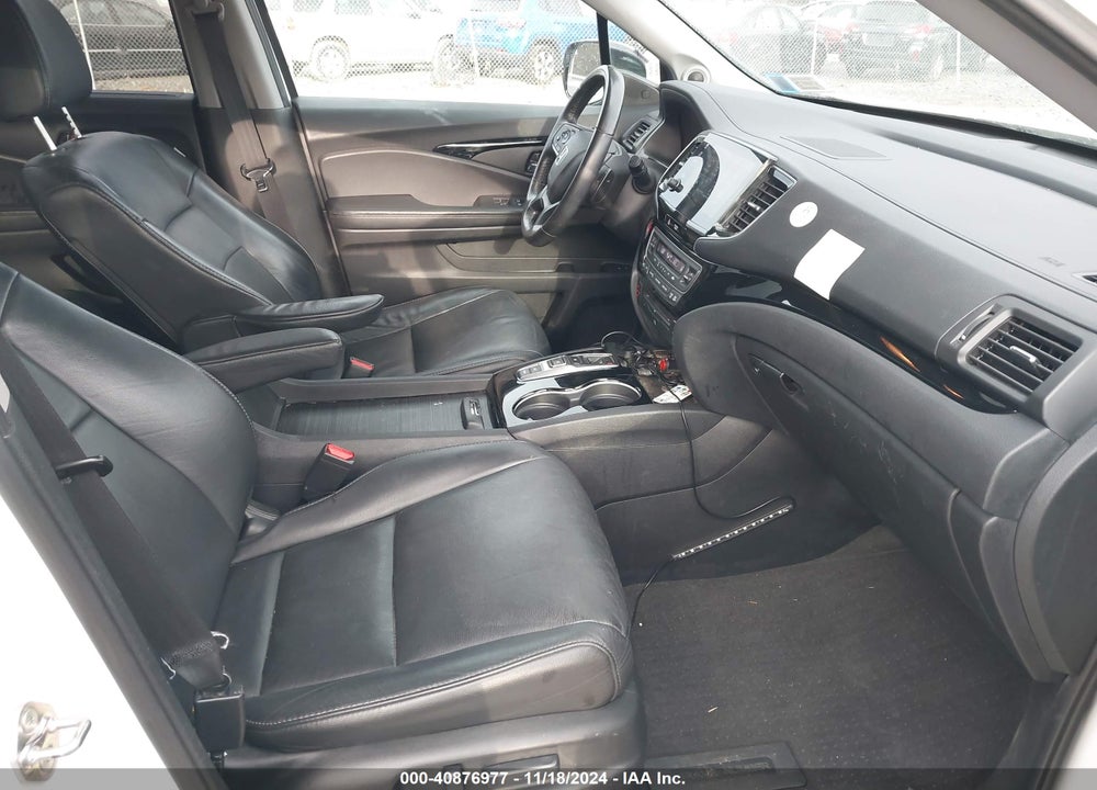 2019 HONDA PILOT TOURING VIN: 5FNYF6H66KB071544